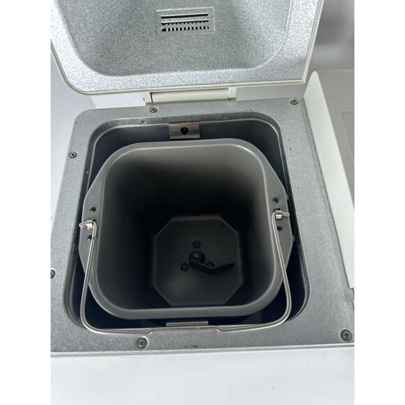 Breadman Ultimate Bread Machine Maker NEW Vertical Pan - Picture 4 of 12